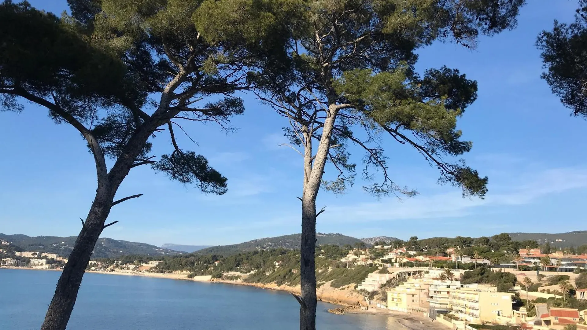 Hébergement de vacances Maison Vue Mer A 800 Metres De La Plage Sanary-sur-Mer